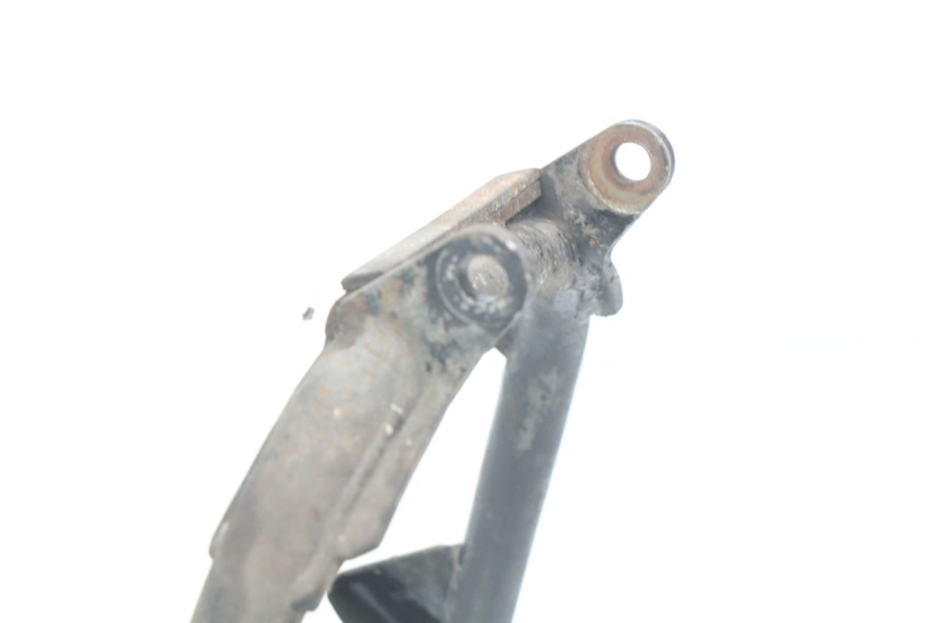 photo de CENTER STAND APRILIA ATLANTIC 125 (2003 - 2009) - Zoom on usage condition