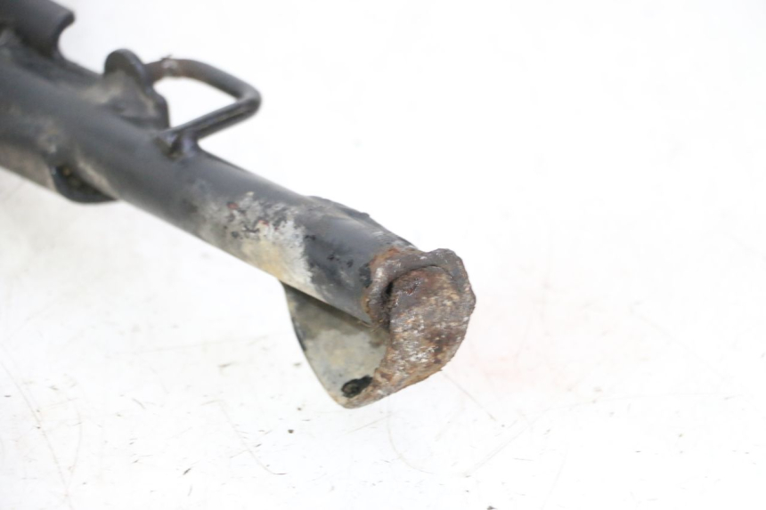 photo de CENTER STAND PEUGEOT CITYSTAR 50 (2013 - 2017) - Technical close-up