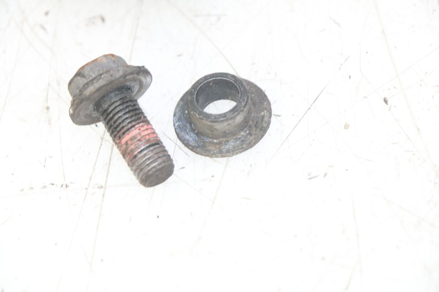 photo de CENTER STAND HONDA FES PANTHEON 2T 125 (1998 - 2002) - Distinctive features