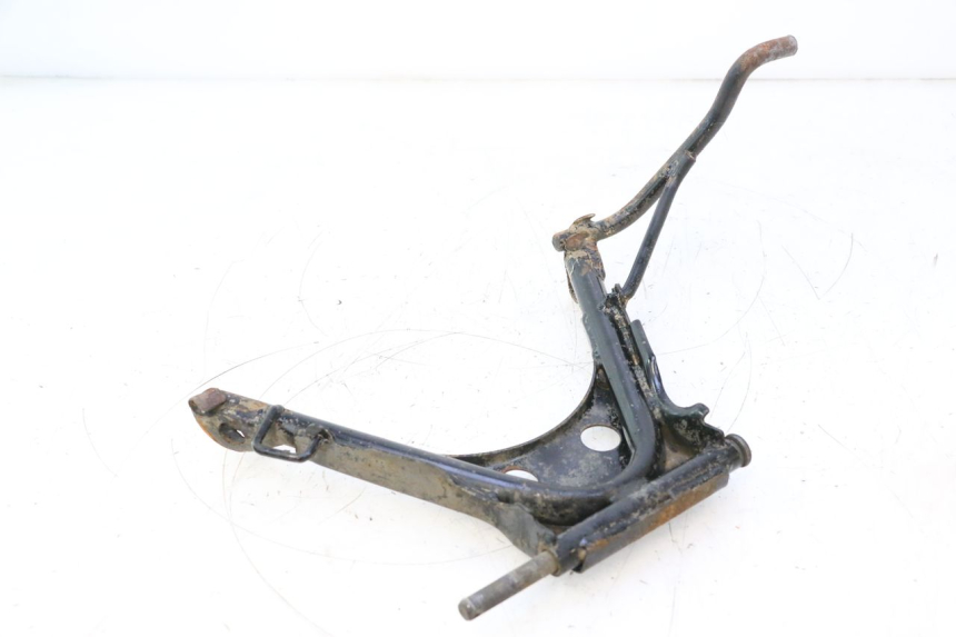 photo de CENTER STAND PEUGEOT KISBEE 2T 50 (2010 - 2017) - Zoom on usage condition