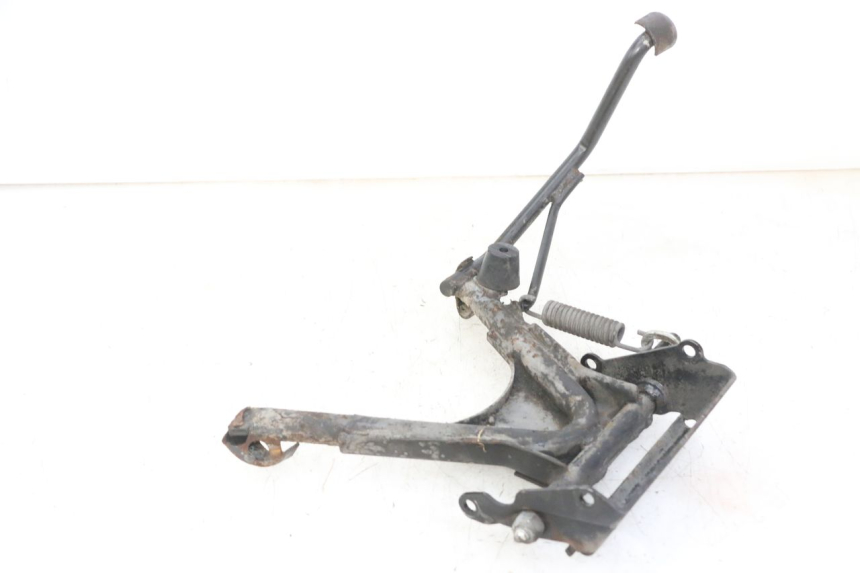 photo de MAIN STAND PEUGEOT SATELIS 125 (2013 - 2018) - Zoom on usage condition