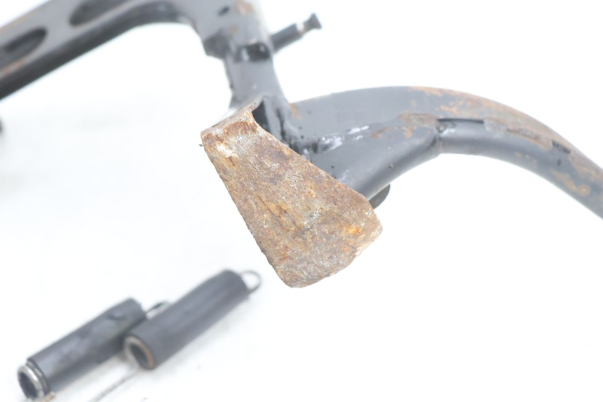 photo de MAIN STAND APRILIA SCARABEO GT 125 (1999 - 2007) - Technical close-up