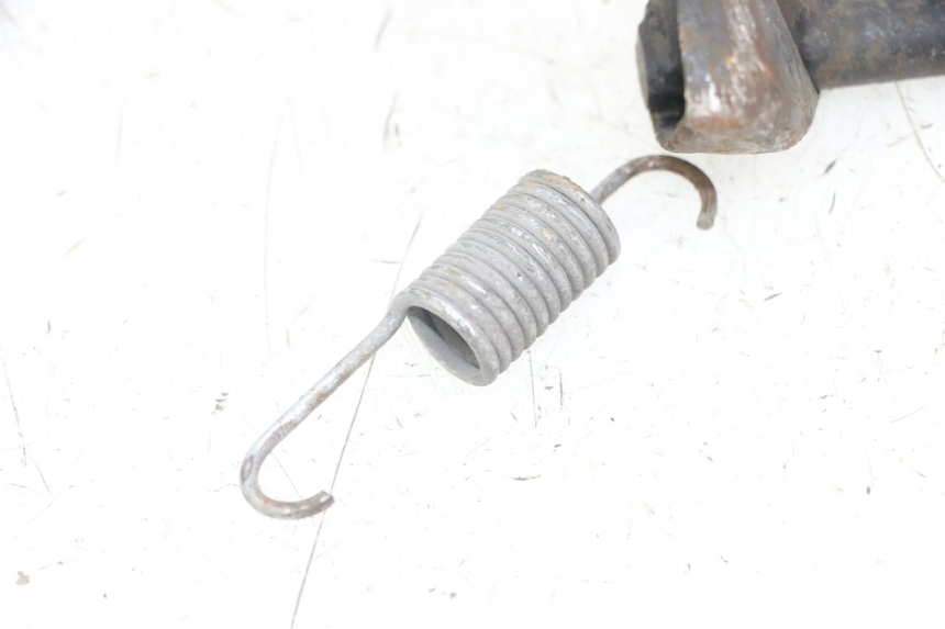 photo de CENTER STAND APRILIA SCARABEO 100 (2003 - 2012) - Fixing points details