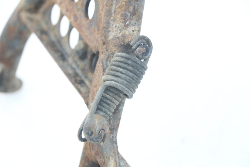 photo de MAIN STAND SUZUKI UC EPICURO 125 (1999 - 2003) - Alternative perspective