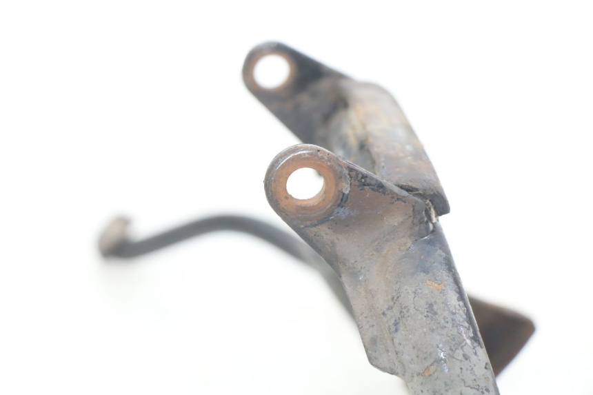 photo de CENTER STAND PIAGGIO VESPA LXV 125 (2006 - 2009) - Zoom on usage condition