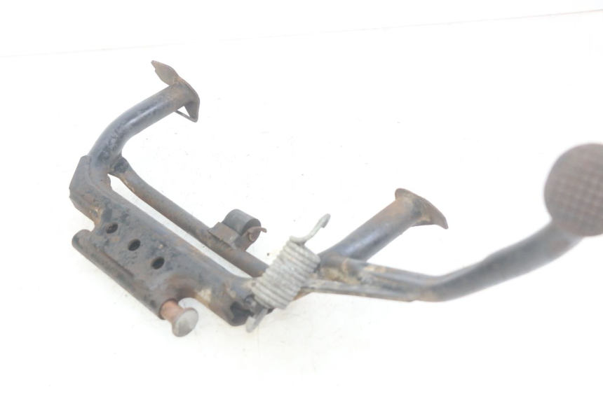 photo de CENTER STAND YAMAHA YP MAJESTY 400 (2004 - 2008) - Alternative perspective