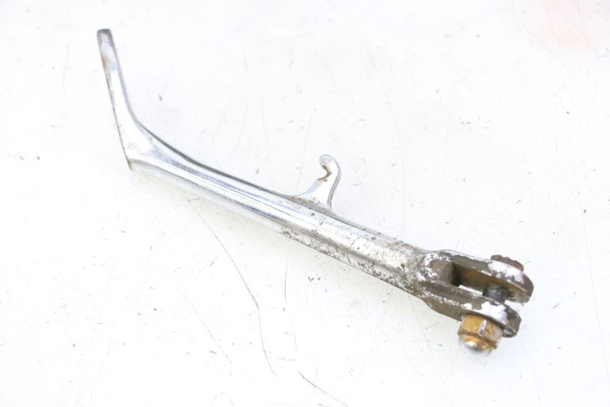 photo de Side stand HYOSUNG GV AQUILA 125 (2000 - 2009) - Alternative perspective