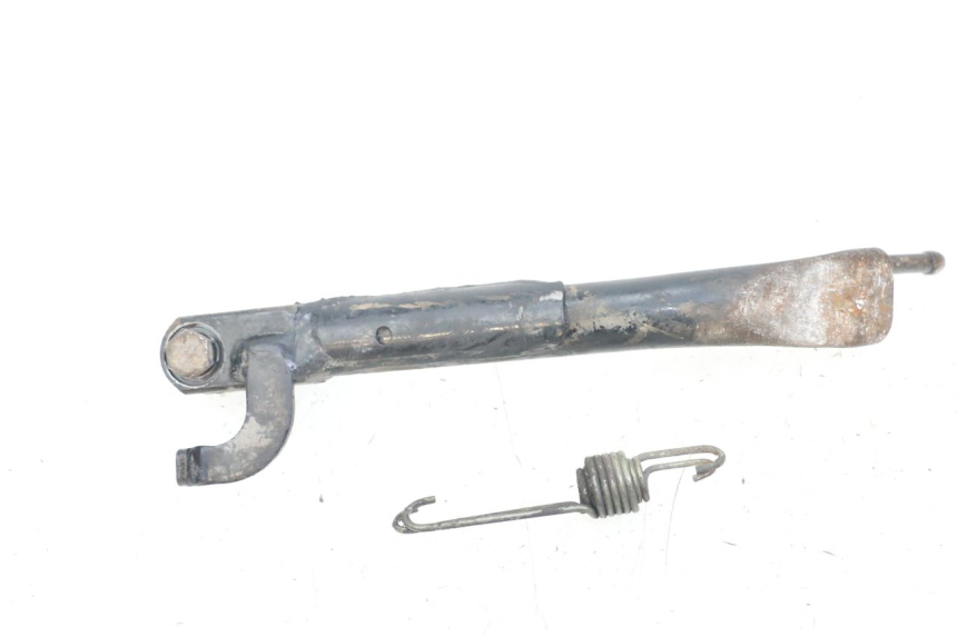 photo de SIDE STAND SUZUKI GZ MARAUDER 125 (1998 - 2004) - Zoom on usage condition