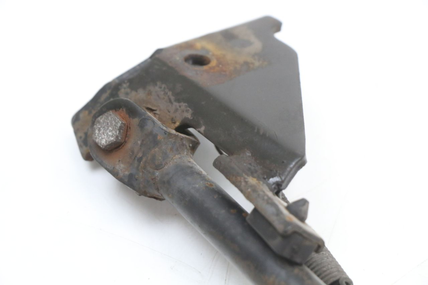 photo de SIDE STAND PIAGGIO VESPA S 2T 50 (2007 - 2014) - Fixing points details