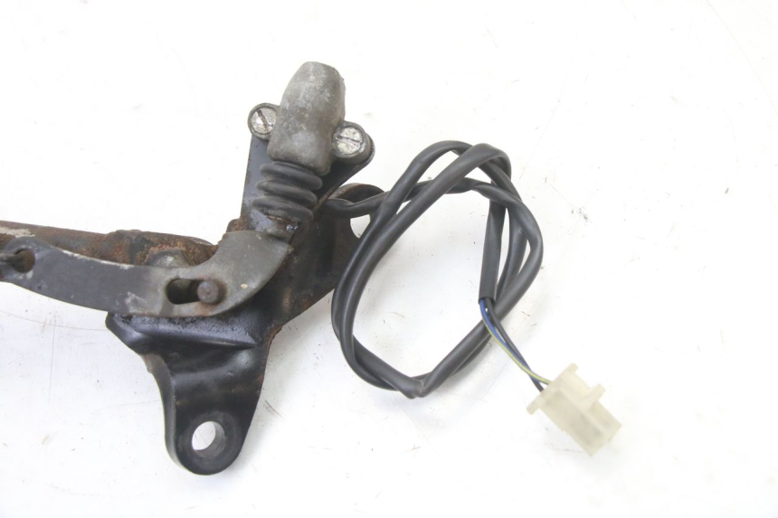 photo de SIDE STAND YAMAHA XV VIRAGO 535 (1988 - 2004) - Fixing points details