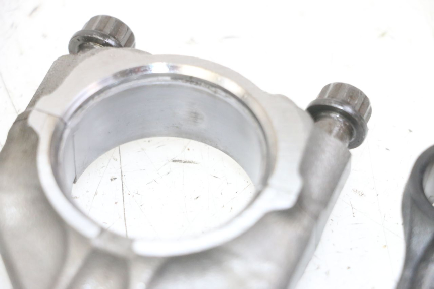 photo de ROD HONDA CB R 1000 (2018 - 2023) - Checked used part