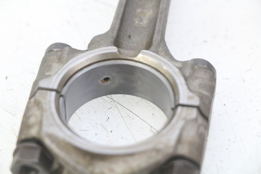 photo de CONNECTING ROD HONDA CBF 500 (2004 - 2007) - Alternative perspective