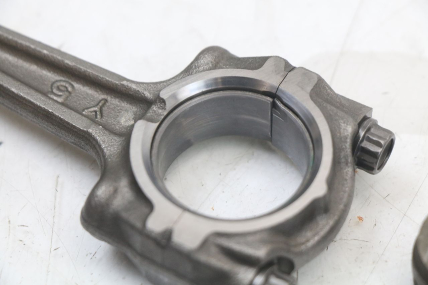 photo de ROD YAMAHA FZ1 FAZER 1000 (2007 - 2009) - Checked used part