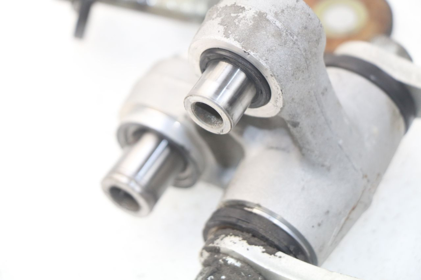 photo de SHOCK LINK HYOSUNG COMET GTR 125 (2007 - 2014) - Fixing points details