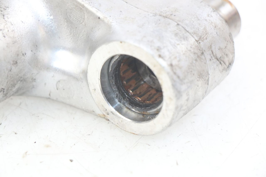 photo de SHOCK ABSORBER LINKAGE YAMAHA FZS FAZER 600 (1998 - 2001) - Surface and material condition