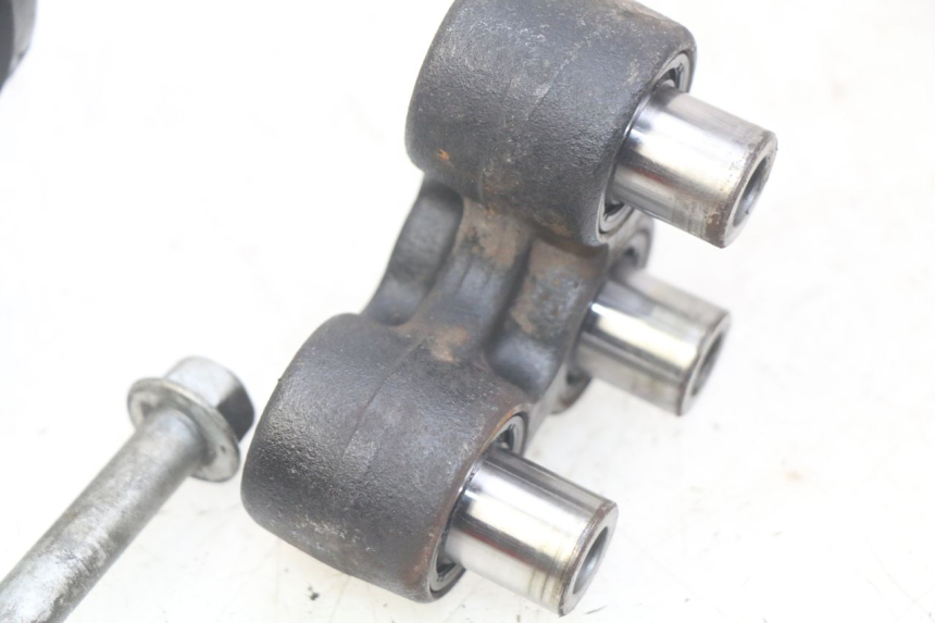 photo de SHOCK ABSORBER LINKAGE YAMAHA MT ABS 125 (2014 - 2018) - Fixing points details