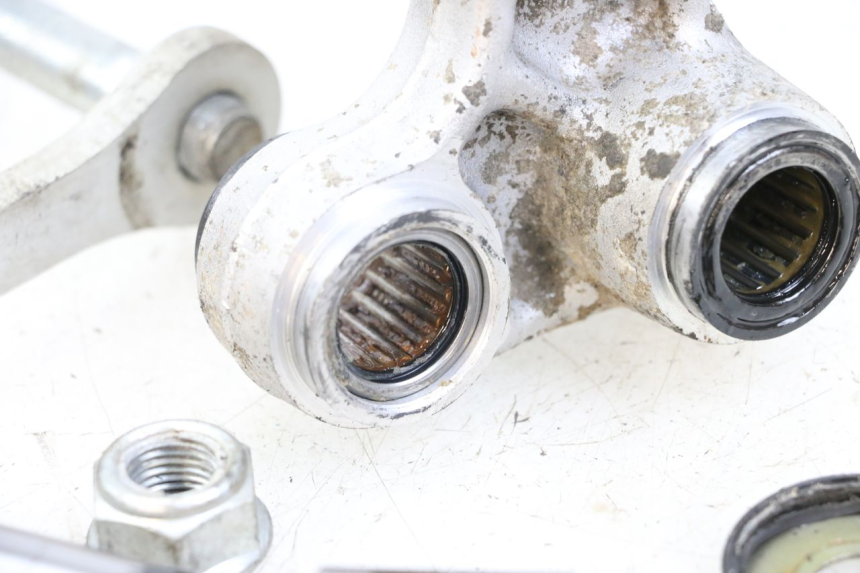 photo de SHOCK LINK HYOSUNG XRX 125 (2000 - 2008) - Fixing points details