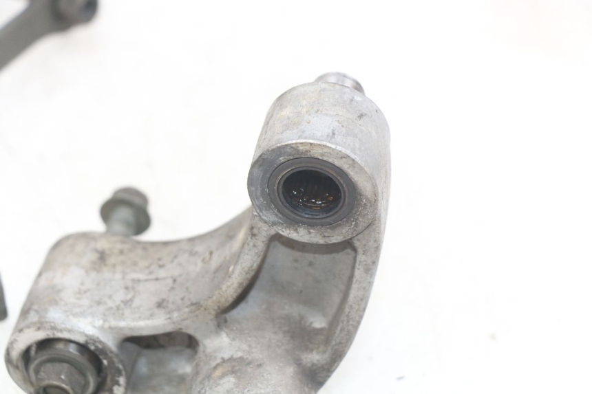 photo de SHOCK ABSORBER LINKAGE YAMAHA YZF R THUNDERCAT 600 (1996 - 2003) - Zoom on usage condition