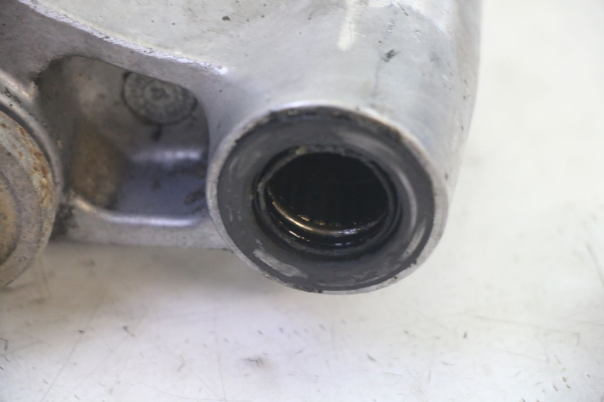 photo de SHOCK LINK KAWASAKI ZR 7 750 (1999 - 2004) - Distinctive features