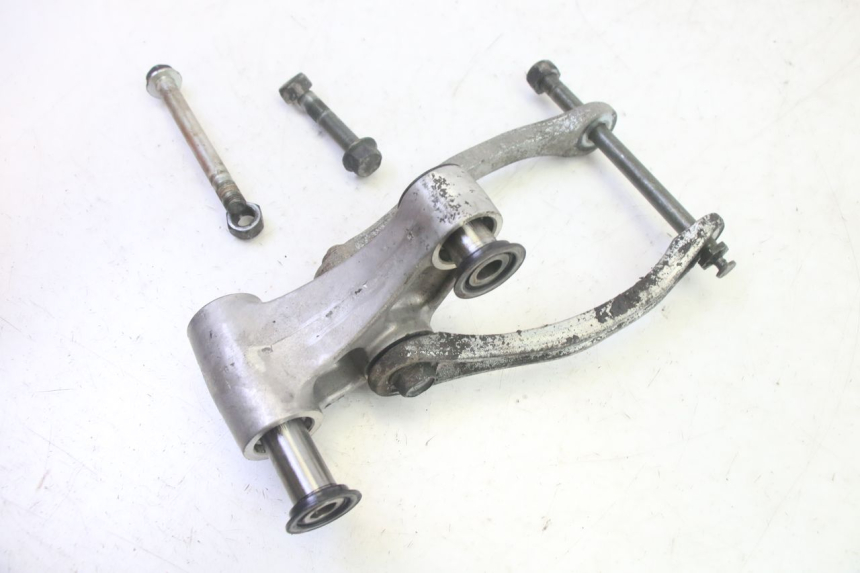 photo de SHOCK LINK KAWASAKI ZR 7 750 (1999 - 2004) - Fixing points details