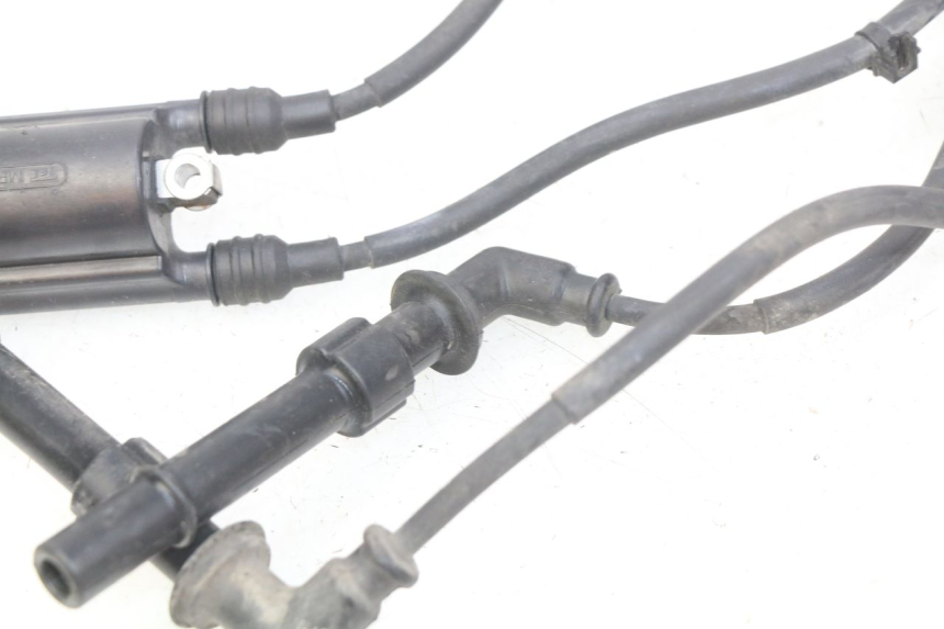 photo de COIL HONDA CB R 1000 (2018 - 2023) - Fixing points details