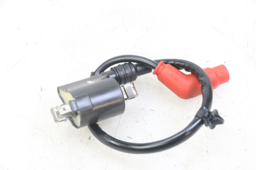 photo de IGNITION COIL HONDA CRF-F CRF F 110 (2019 - 2022) - Technical close-up