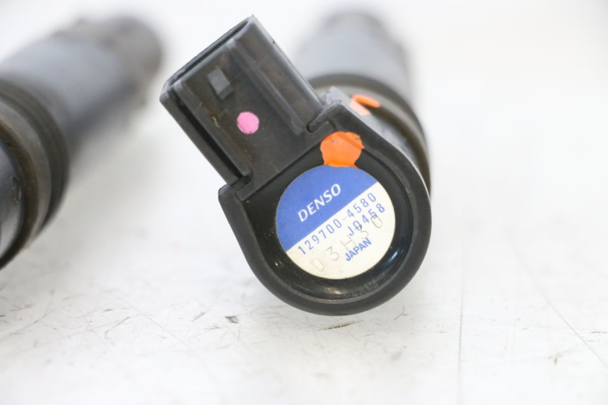 photo de IGNITION COIL KAWASAKI ER-6 ER6 N 650 (2005 - 2009) - Alternative perspective