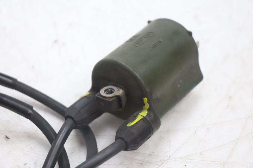 photo de IGNITION COIL HONDA FJS SILVER WING SILVERWING 400 (2005 - 2008) - Alternative perspective