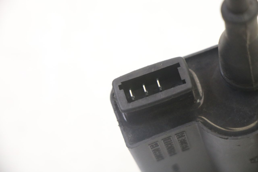 photo de COIL PIAGGIO FLY 2T 50 (2004 - 2017) - Fixing points details