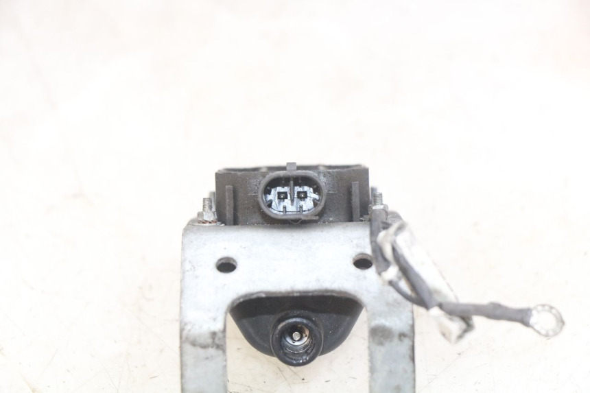 photo de COIL PIAGGIO MP3 LT 400 (2007 - 2012) - Fixing points details