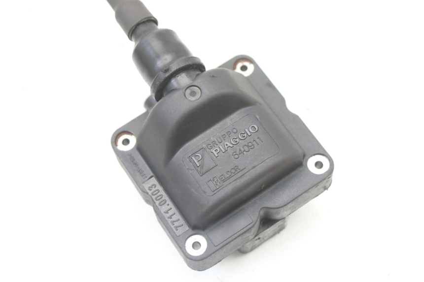 photo de COIL PIAGGIO MP3 LT 400 (2007 - 2012) - Alternative perspective