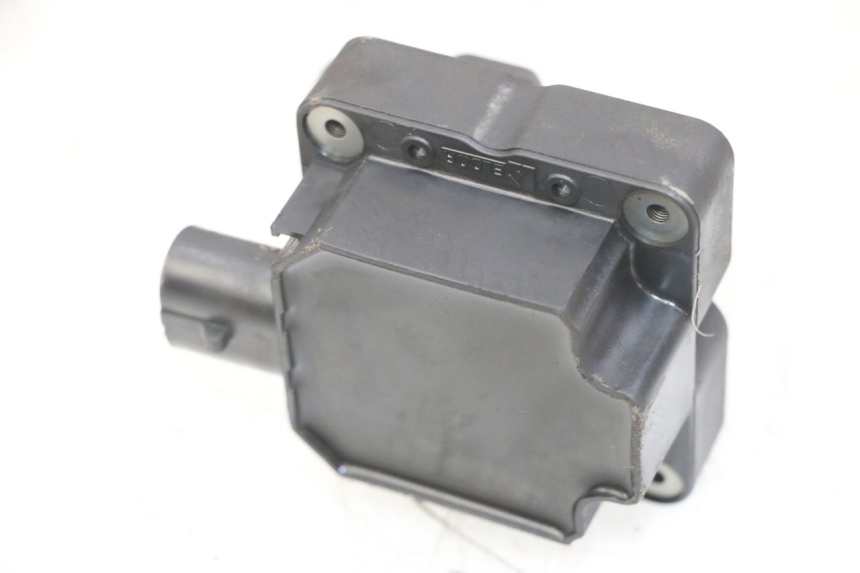 photo de COIL PIAGGIO MP3 LT 400 (2007 - 2012) - Zoom on usage condition