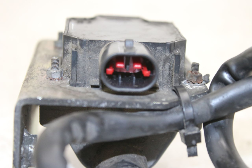 photo de COIL PIAGGIO MP3 RL 250 (2006 - 2010) - Technical close-up