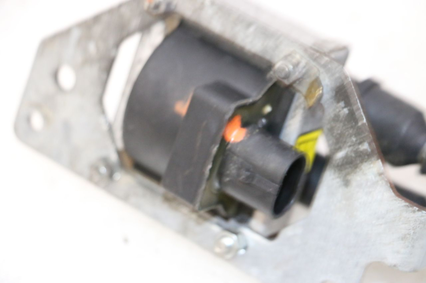 photo de COIL PIAGGIO MP3 500 (2014 - 2017) - Fixing points details