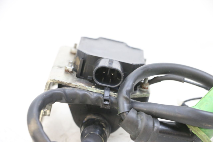 photo de COIL PIAGGIO MP3 RL 250 (2006 - 2010) - Technical close-up