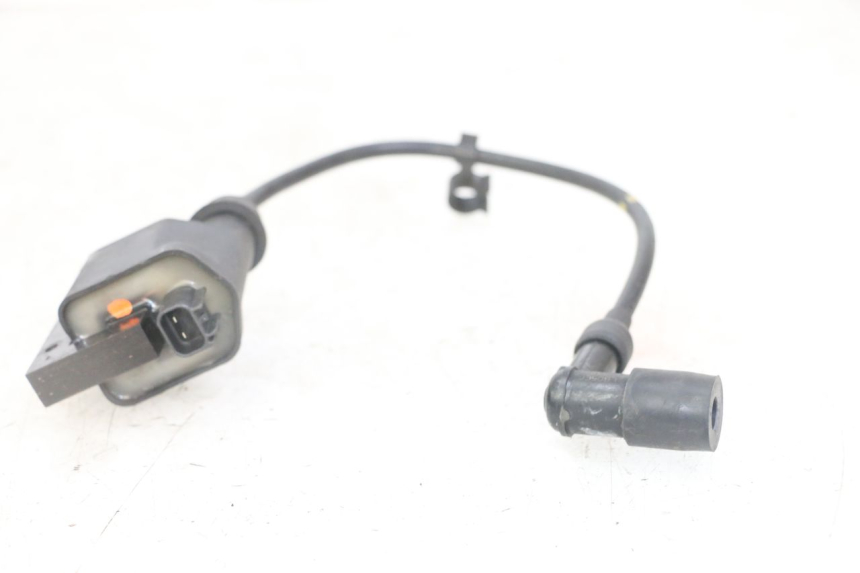 photo de IGNITION COIL PEUGEOT SATELIS 125 (2013 - 2018) - Alternative perspective