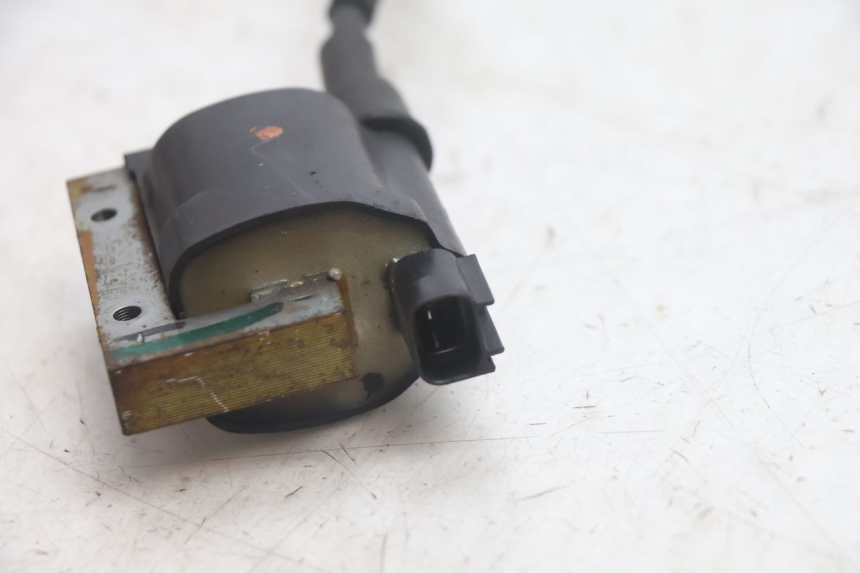photo de IGNITION COIL PEUGEOT SATELIS 125 (2013 - 2018) - Fixing points details