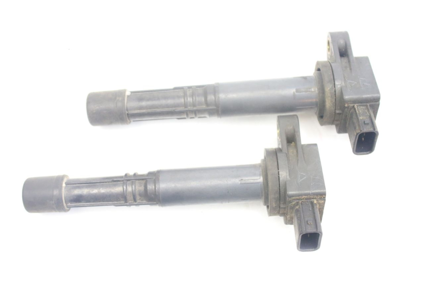 photo de COIL HONDA VFR VTEC RC46 800 (2002 - 2013) - Fixing points details