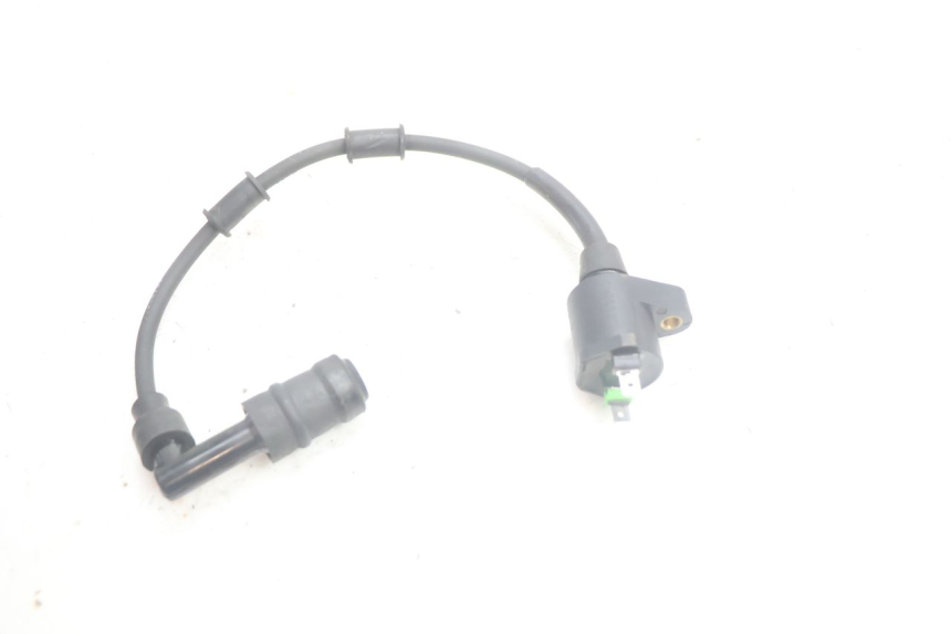 photo de IGNITION COIL PIAGGIO ZIP IGET 4T 50 (2021 - 2023) - Alternative perspective