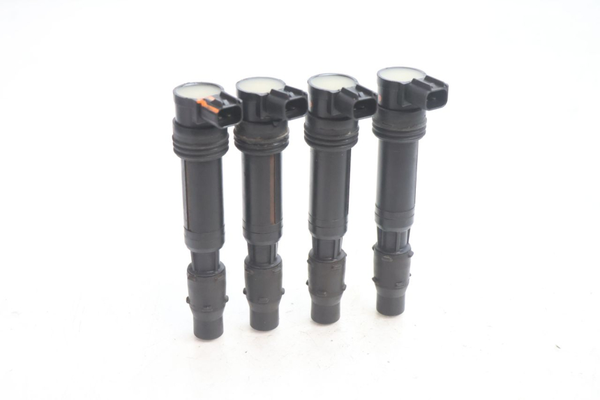 photo de IGNITION COIL KAWASAKI ZX-6R ZX6R 600 (2000 - 2002) - Alternative perspective