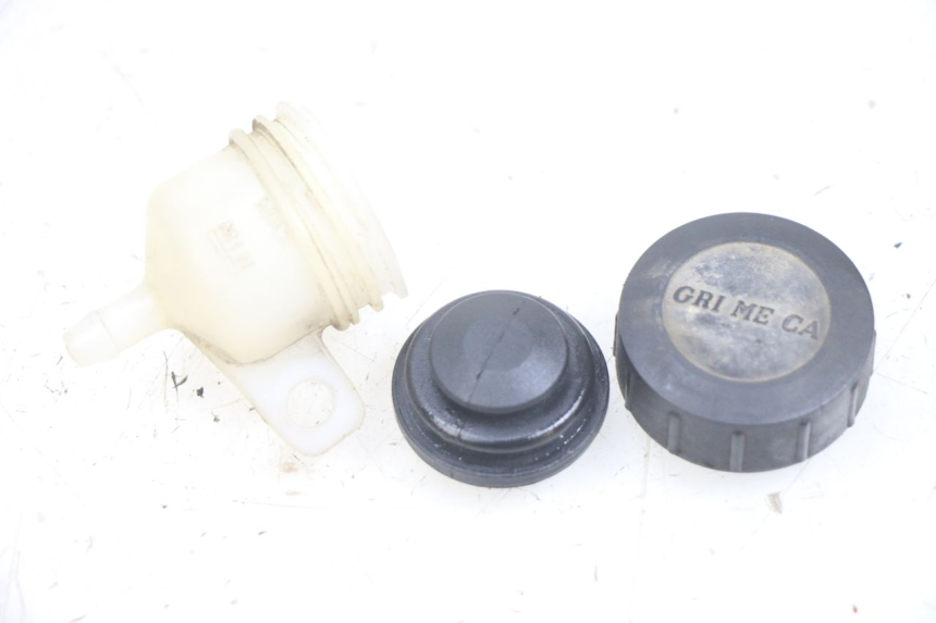 photo de BRAKE FLUID RESERVOIR GILERA RK 50 (1996 - 1999) - Zoom on usage condition