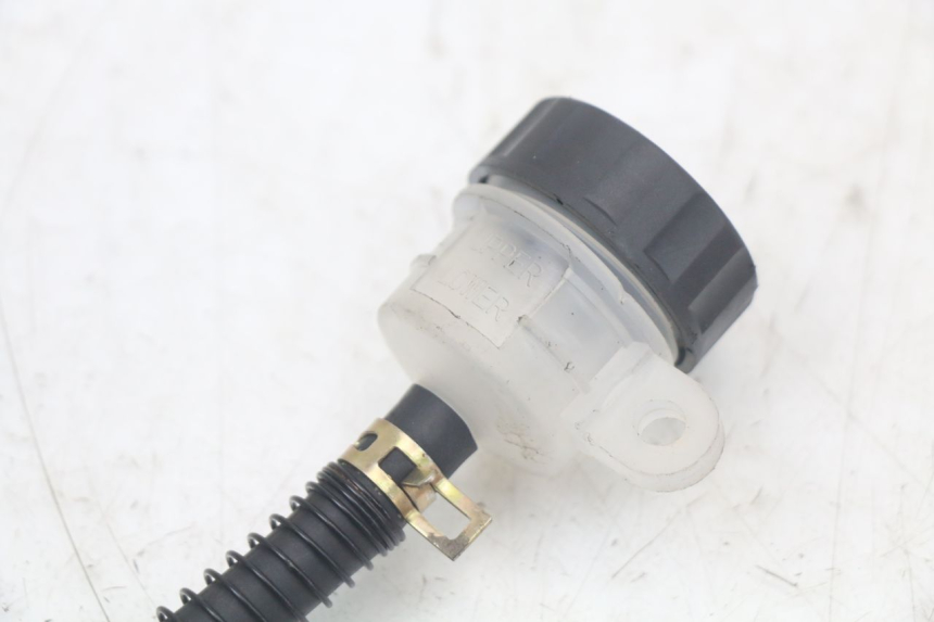 photo de BRAKE FLUID RESERVOIR DERBI SENDA SM X-TREME 50 (2006 - 2010) - Zoom on usage condition