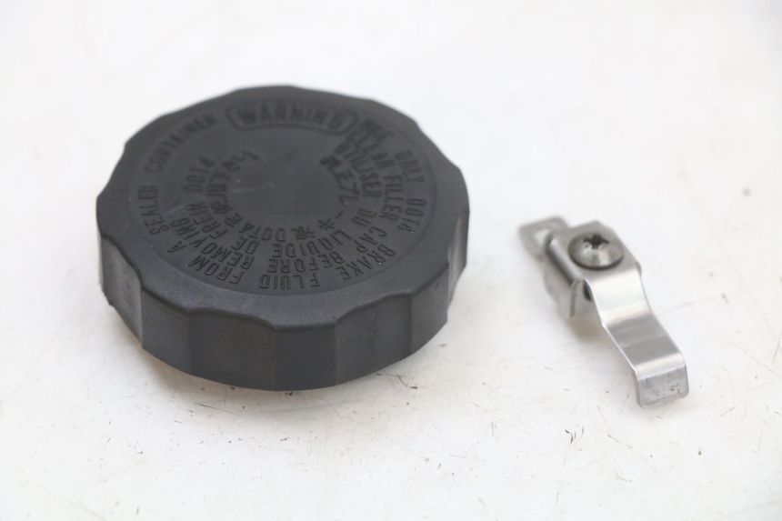 photo de BRAKE FLUID JAR SUZUKI SV S 650 (1999 - 2002) - Component detail