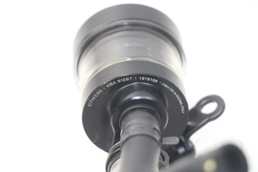 photo de BRAKE FLUID JAR KAWASAKI Z Z900 900 (2017 - 2019) - Zoom on usage condition