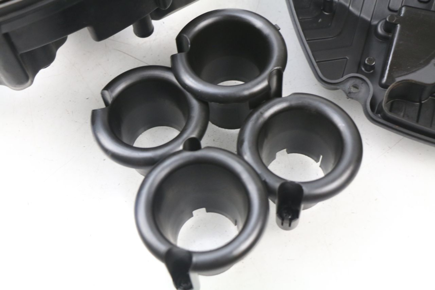 photo de AIR BOX HONDA CBR RR FIREBLADE 1000 (2006 - 2007) - Distinctive features