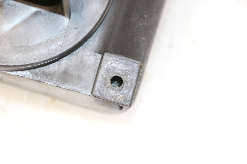 photo de AIR BOX SUZUKI DR S 600 (1985 - 1989) - Technical close-up