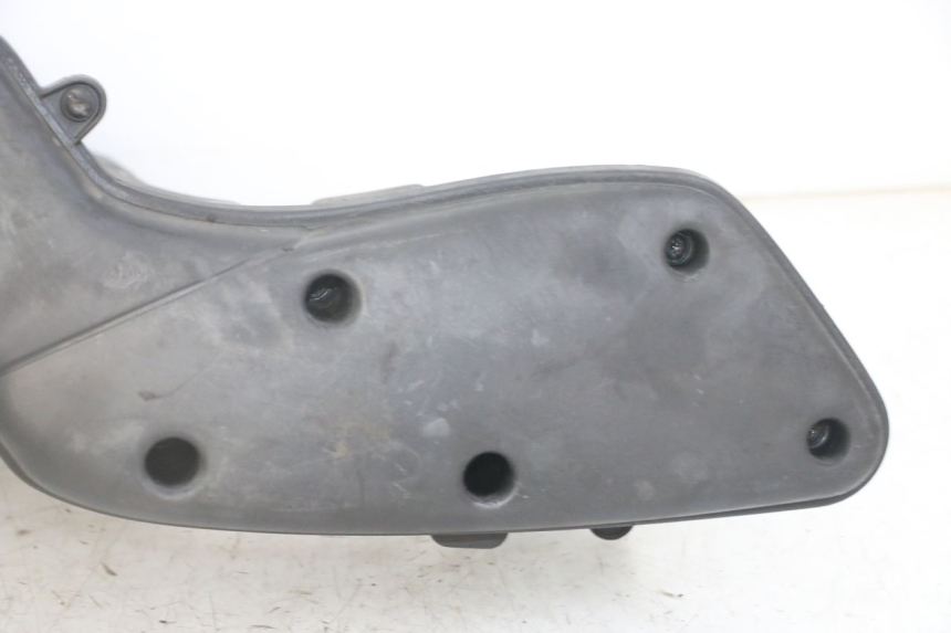 photo de AIR BOX PEUGEOT ELYSEO 125 (1999 - 2004) - Fixing points details