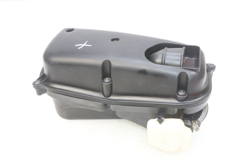 photo de AIR BOX HONDA FES PANTHEON 2T 125 (1998 - 2002) - Alternative perspective