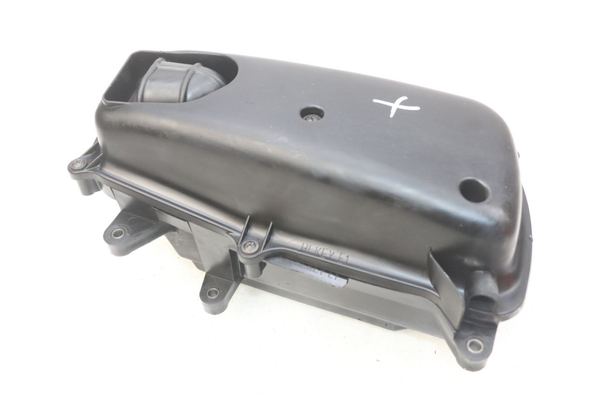 photo de AIR BOX HONDA FES PANTHEON 2T 125 (1998 - 2002) - Technical close-up