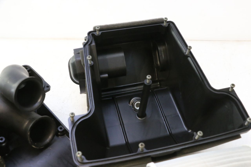 photo de AIR BOX YAMAHA FJR 1300 (2001 - 2005) - Distinctive features